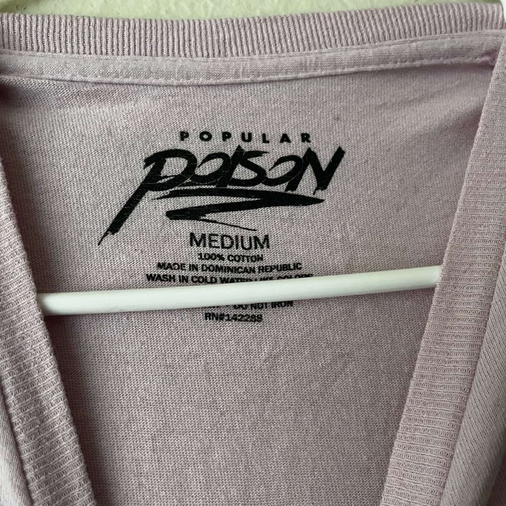 Pink graphic tee - Picture 2 of 2